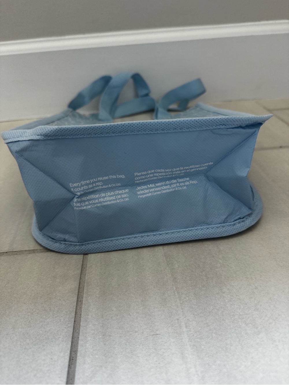 NWT Lululemon Small Light Blue Tote with bubble logo - Picture 5 of 5